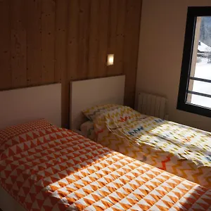 Modern 2br 5* Pool Gym Garage Mont-blanc View Apartment